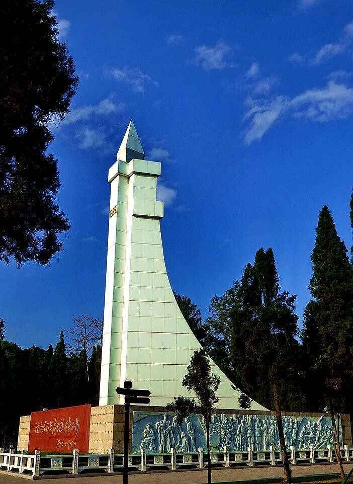 百色市百色起义纪念园景区起义纪念碑实景