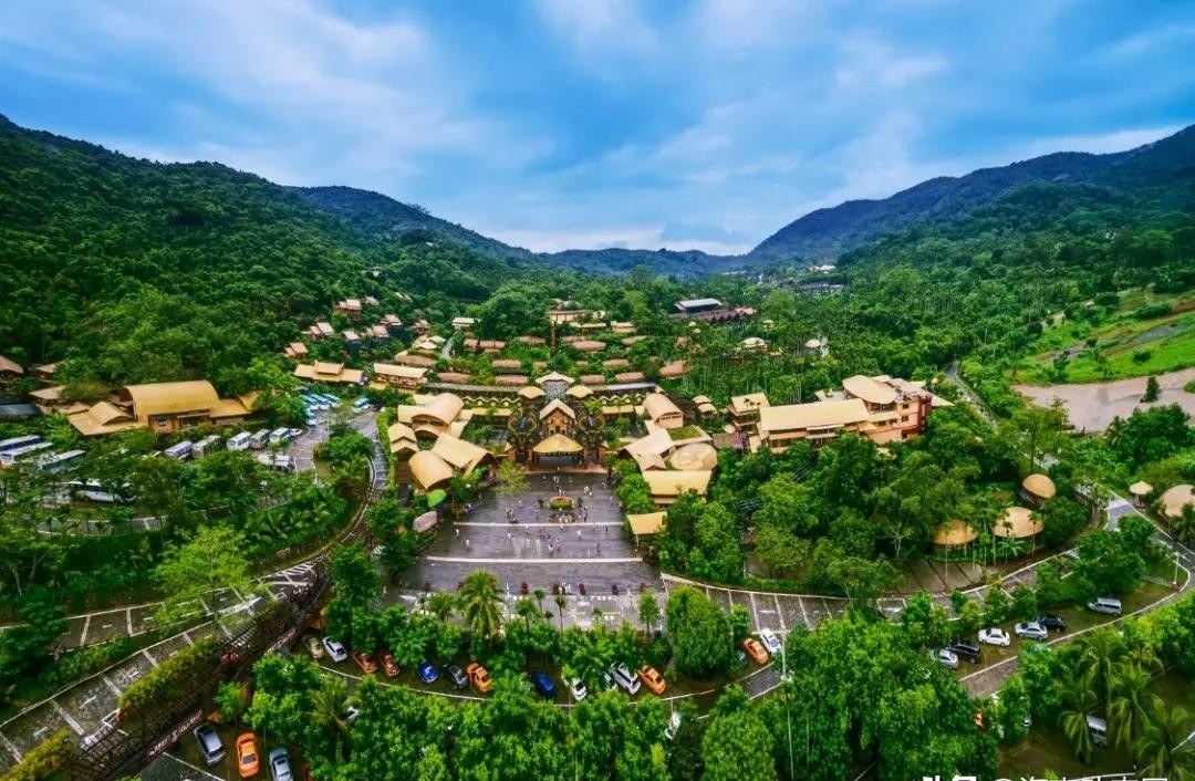 保亭县海南槟榔谷黎苗文化旅游区雨林黎寨实景