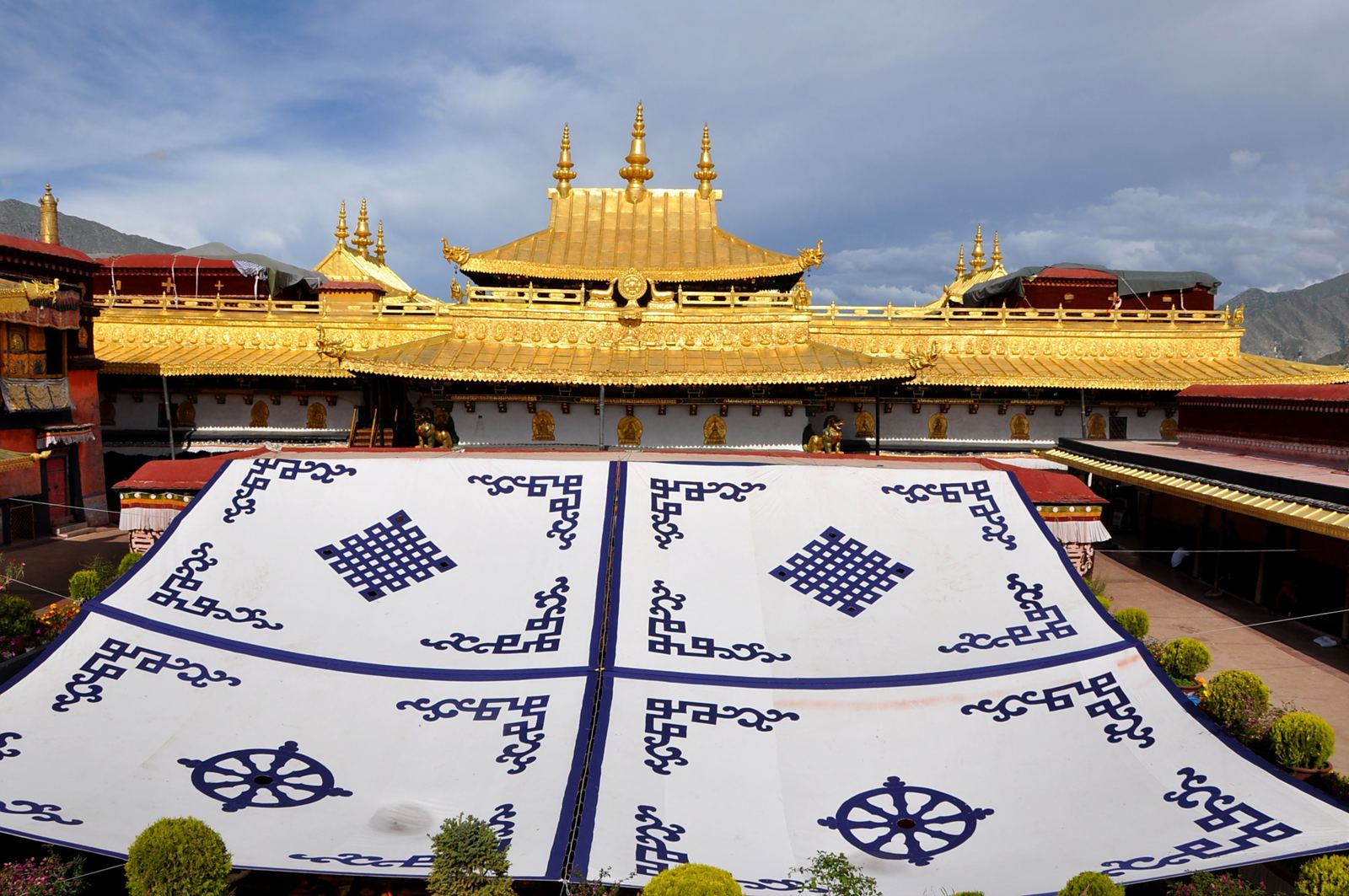 拉萨市大昭寺景区大昭寺金顶实景