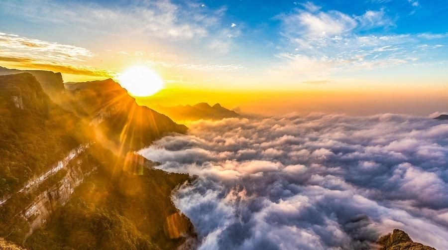 金佛山景区云海日出实景
