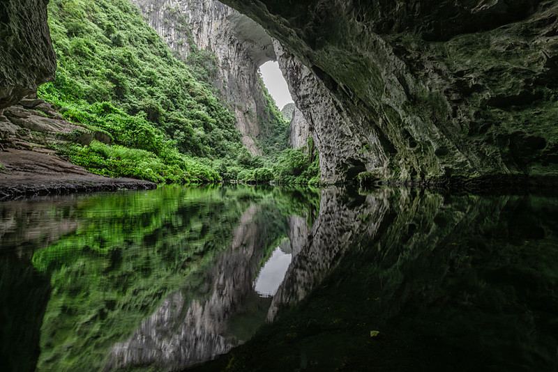 安顺市西秀区龙宫景区大圣之眼实景