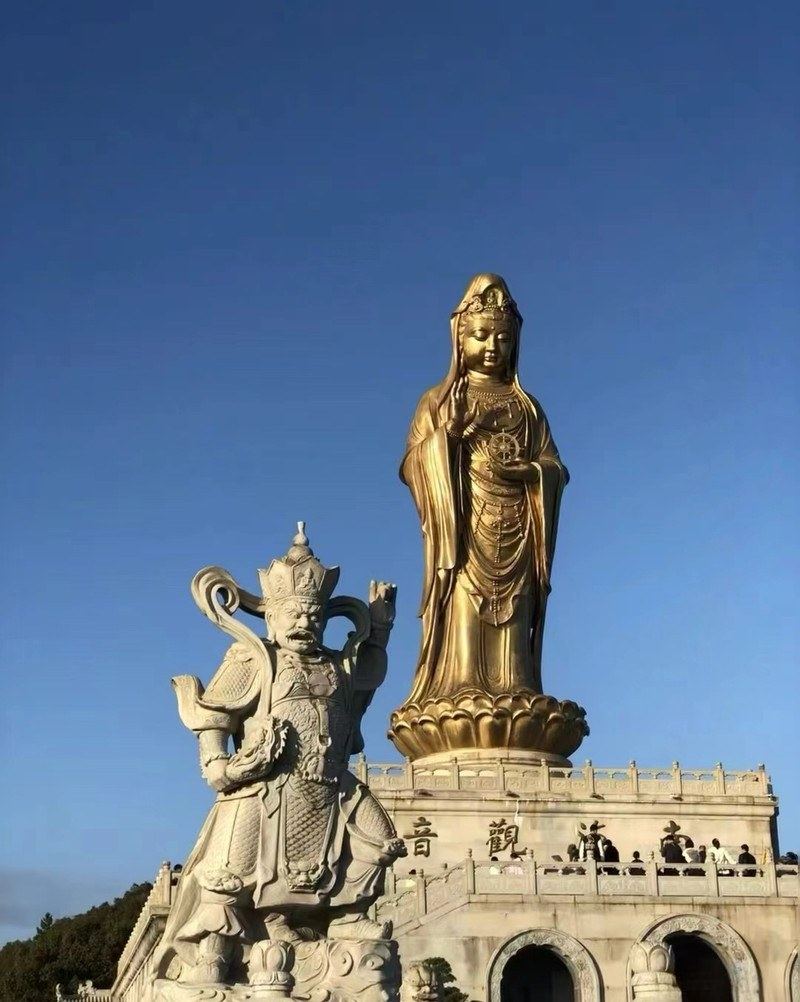 舟山市普陀山风景区南海观音实景
