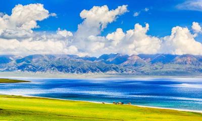 博尔塔拉蒙古自治州赛里木湖景区赛里木湖实景