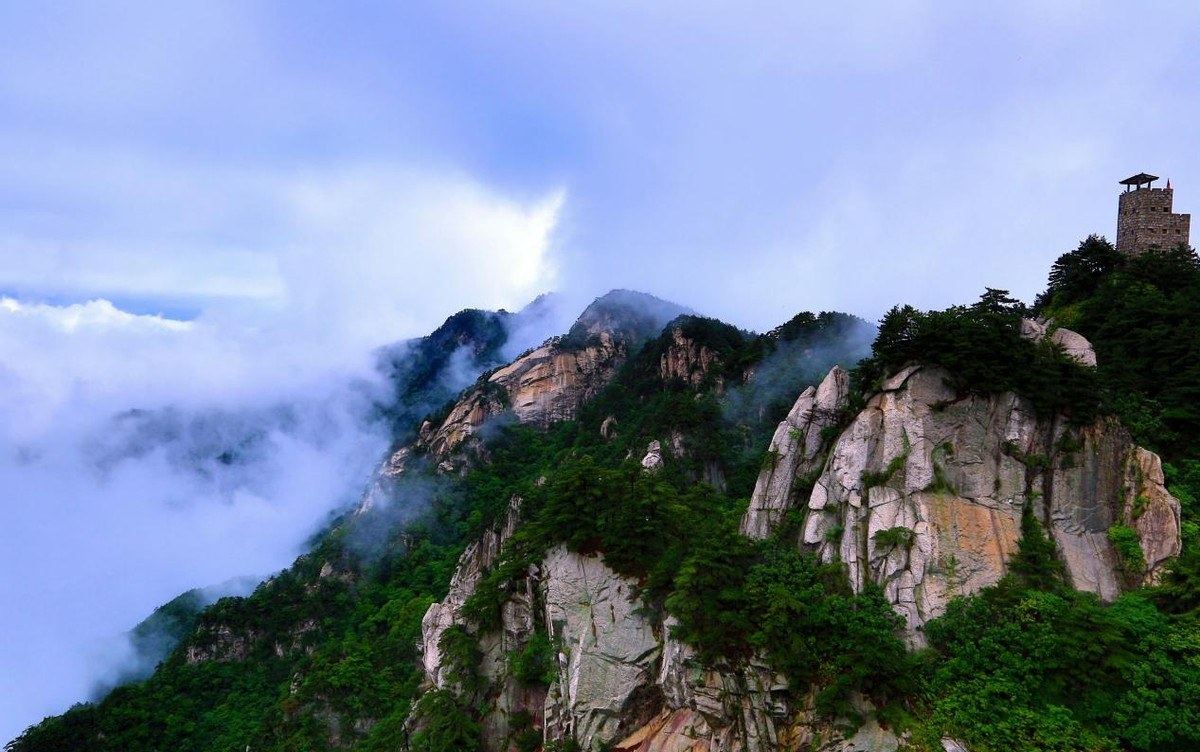 六安市天堂寨旅游景区主峰云海实景