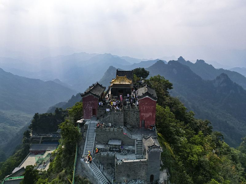十堰市武当山风景区金顶实景