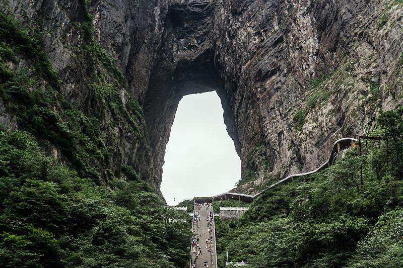 张家界市武陵源-天门山旅游区天门洞实景
