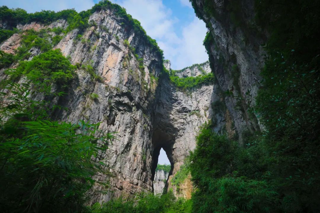 喀斯特旅游区天生三桥实景