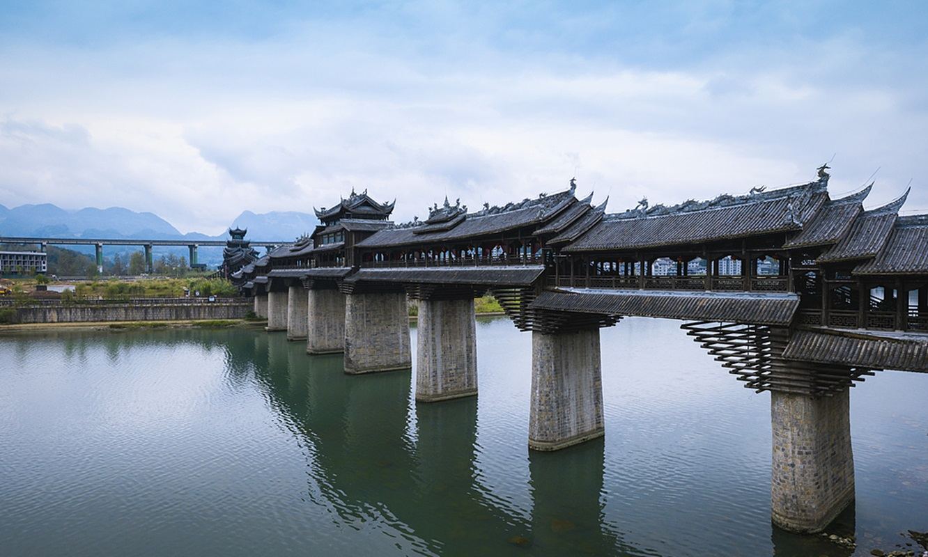 濯水景区风雨廊桥实景